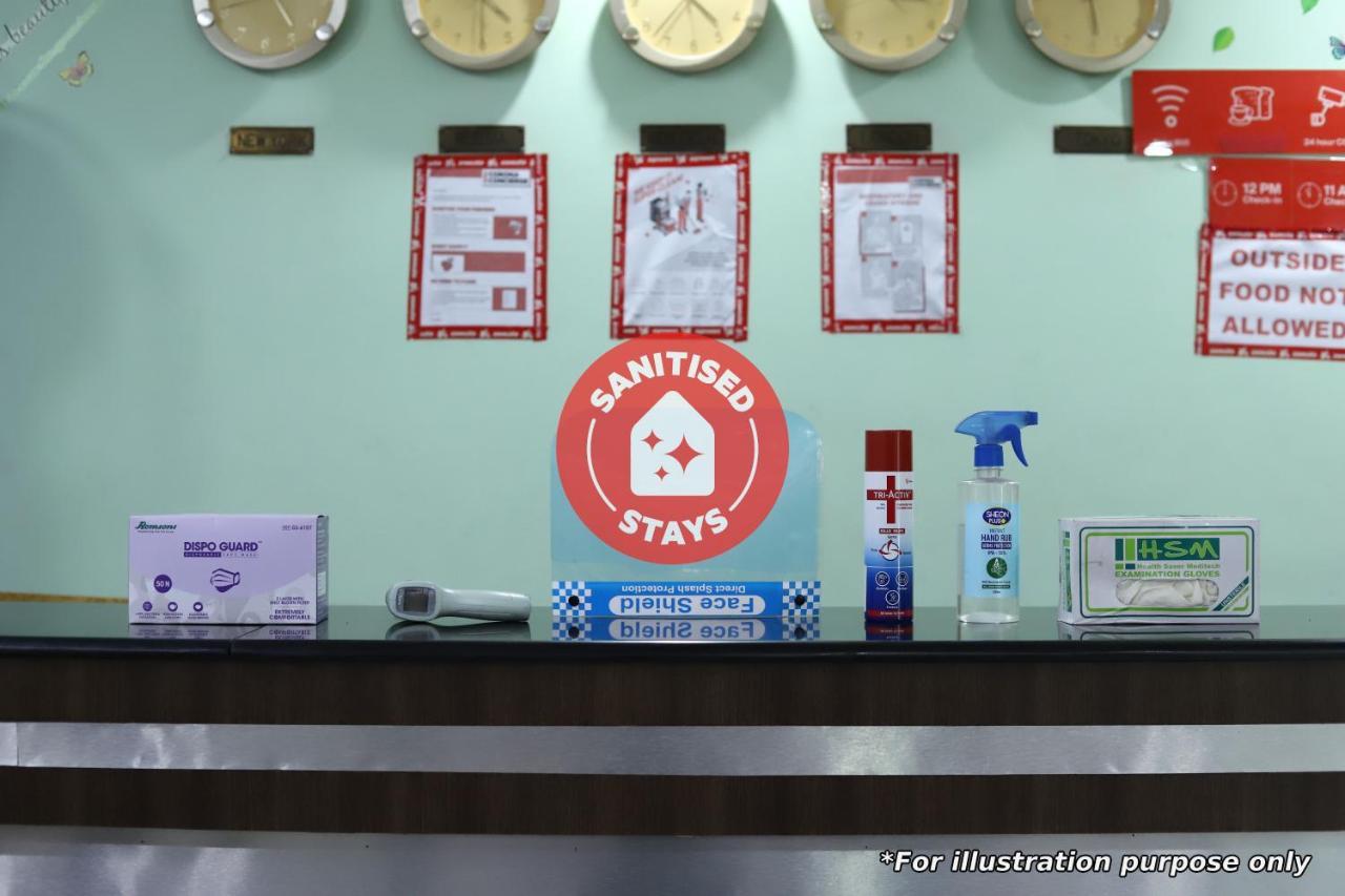Oyo 84661 Lakshmi Home Stay Jhajra Екстер'єр фото
