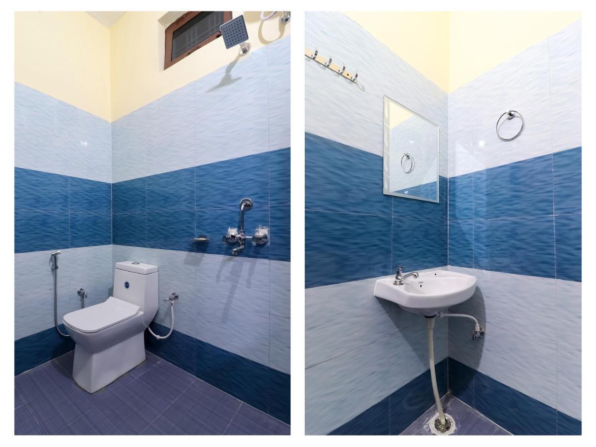 Oyo 84661 Lakshmi Home Stay Jhajra Екстер'єр фото